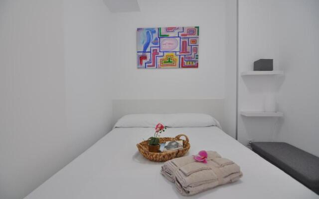 RNET - IR 08-09 Studios Roses Costa Brava