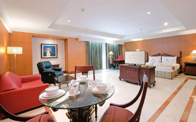 Sunlake Waterfront Resort and Convention