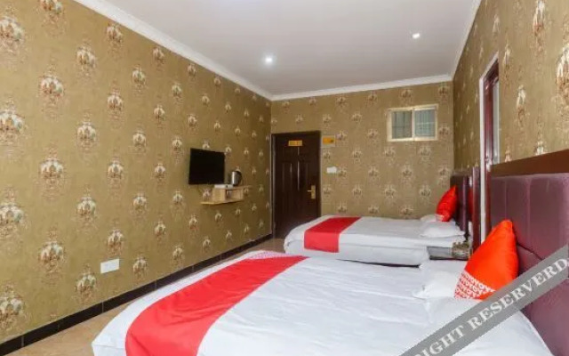Oyo Jinghong Hotel
