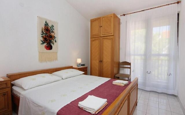 Apartment Nedjeljko - 150m from sea