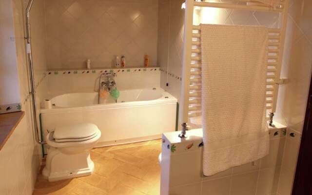 Belvilla by OYO Podere Uliveto