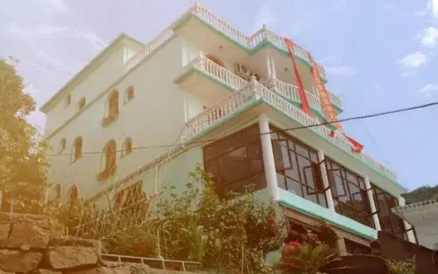 Weilan Seaside Hostel