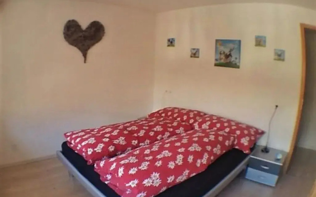 Kronenplatz 7 #3 - Two Bedroom – Guest Rooms – Lenk
