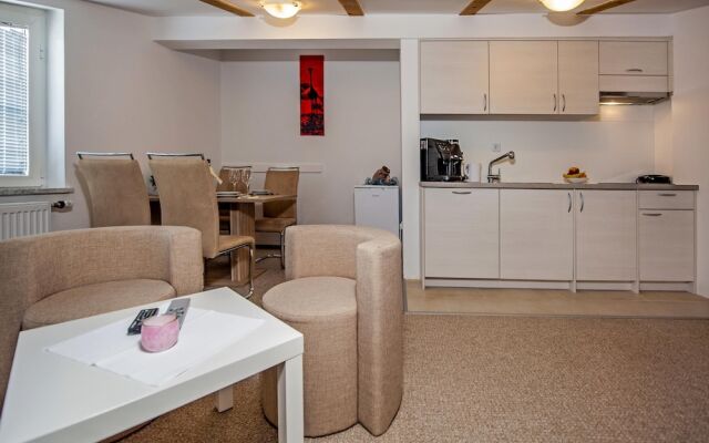 Apartments and Room Marko