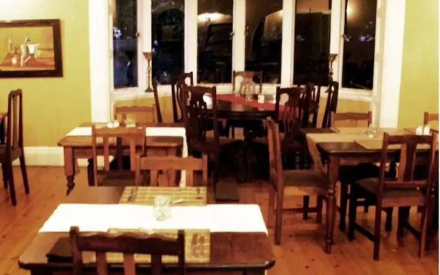 Shady Pines Guest House