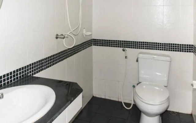 Patong Bay Guesthouse