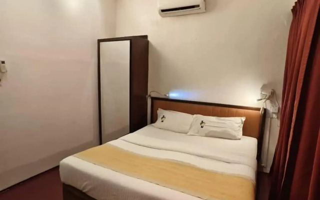 Red Inn Court - Hostel