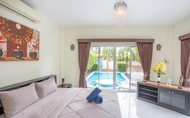 Lovely Pool Villa Platinum near Nai Harn