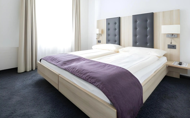 Hotel Lötschberg – Guest Rooms – Interlaken