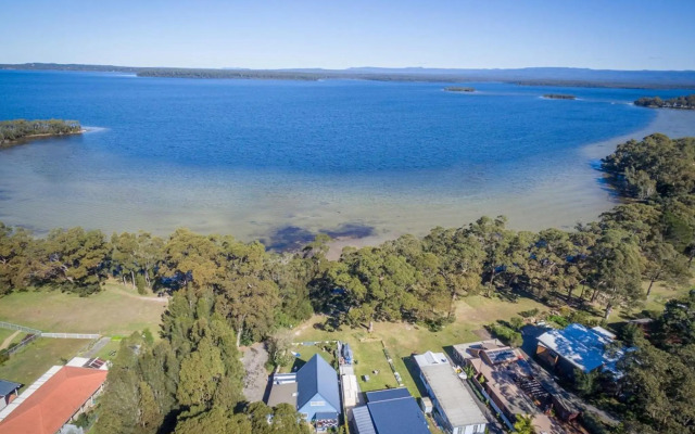 SORRENTO LAKESIDE Sanctuary Point 4pm check out Sundays