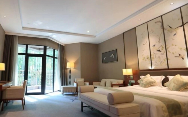 Cuiliu Hotel – Guest Rooms – Wuhan