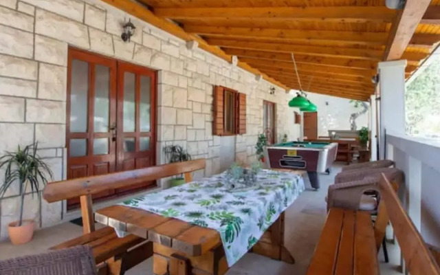 Charming Holiday Home With Private Pool