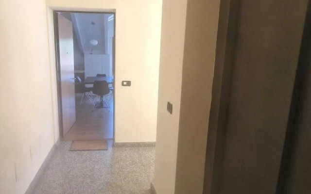 Modern Viggiù Suite Home