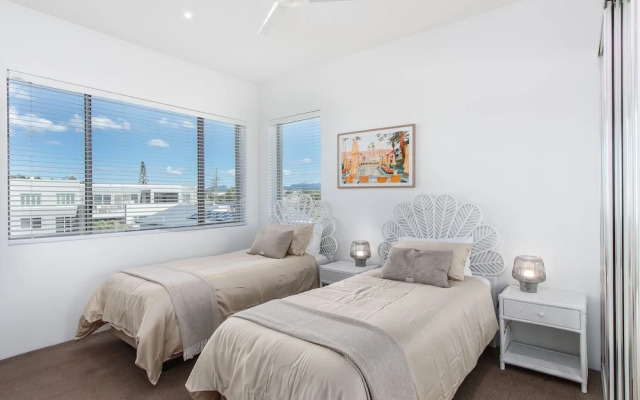 Mermaid Beach Luxury Penthouse
