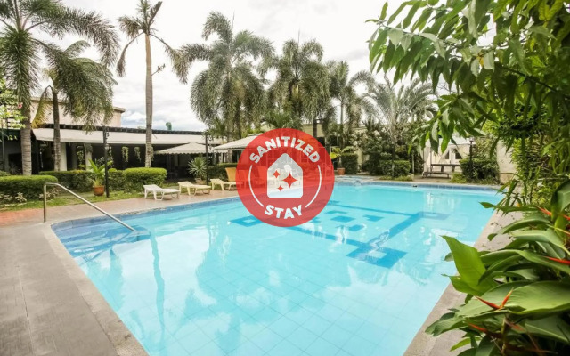 OYO 252 Hotel Euroasia (Vaccinated Staff)