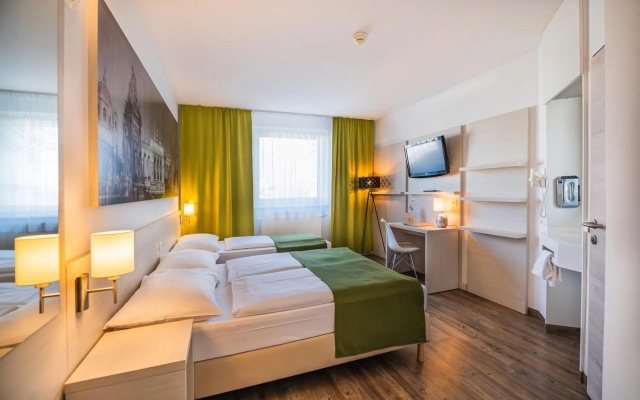 Life Hotel
