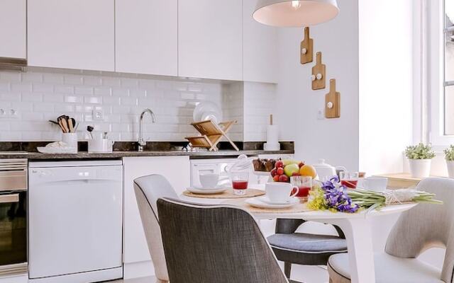 Alfama by Lisbon Inside Out