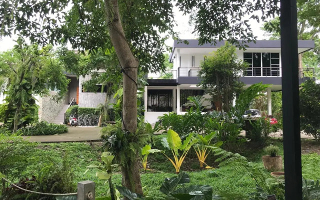 Photharam126 Resort