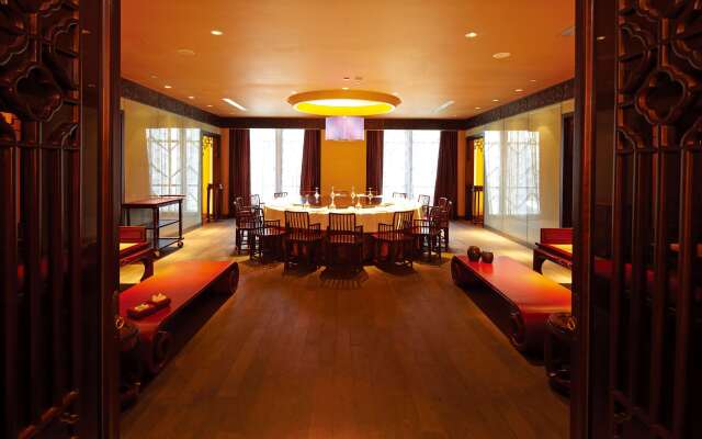 Elegant Hotel Shanghai Bund