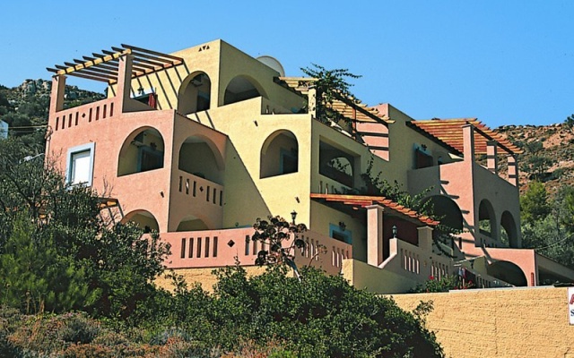 Amphitrite Apartments