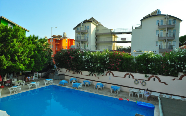 Alessia Hotel