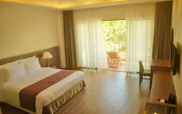 Coral Bay Resort