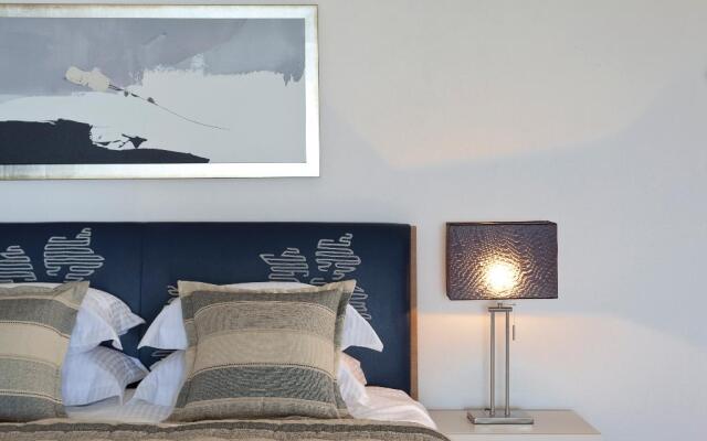 Adamant Suites