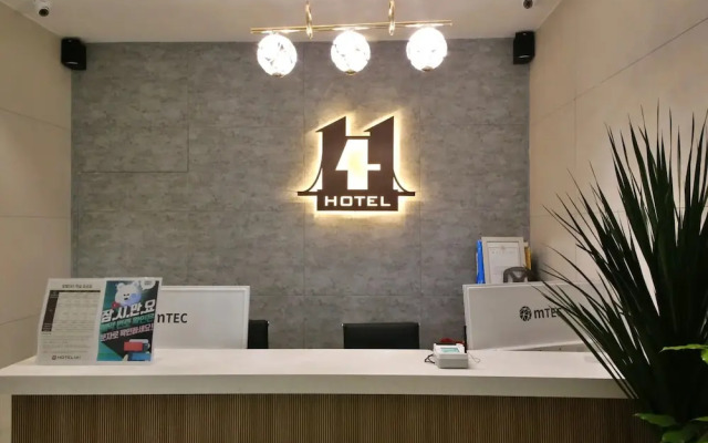 Hotel141