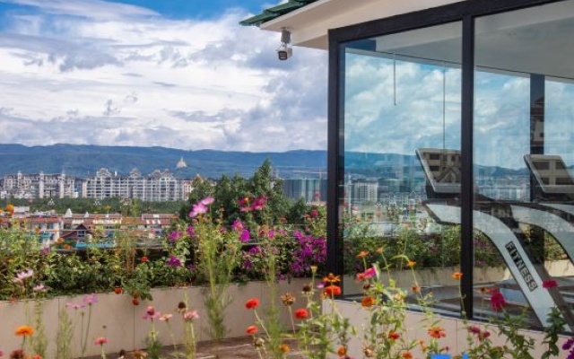 Rezen Pinge Hotel (Xishuangbanna Jinghong Airport Railway Station) – Outside – Xishuangbanna