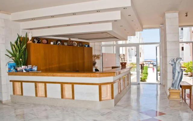 Ekavi Hotel