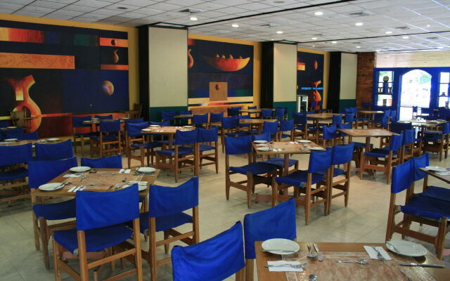Hotel Guadaira Resort