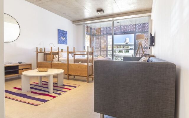 Floralis Suites by Be Local