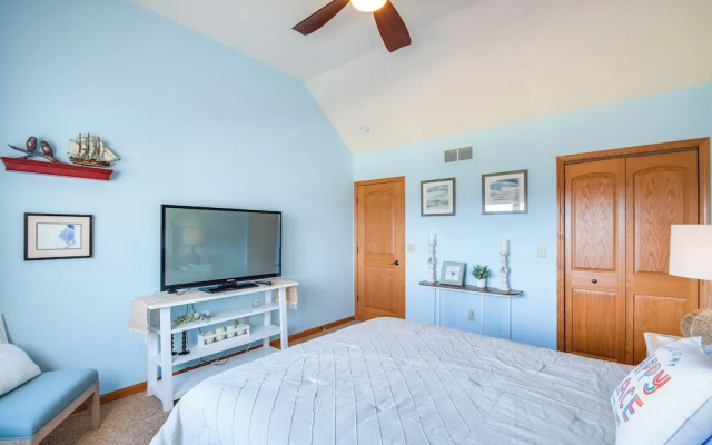 Galena Townhome w/ Deck & Golf Course View!