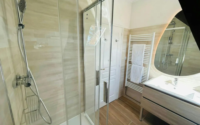 Le Majestueux Brul e Hypercentre Parking