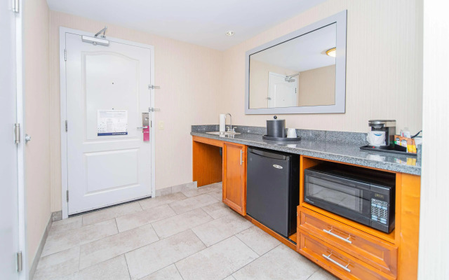 Hampton Inn & Suites by Hilton Brantford Conference Centre