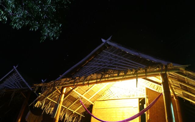 Slacklines Hostel