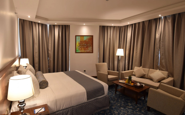 Zaha Al Munawara Hotel