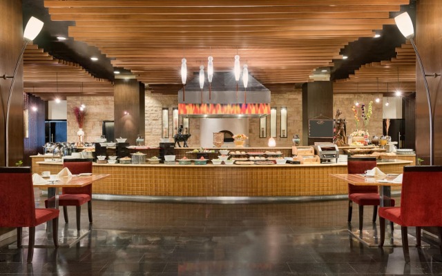 Ramada Plaza by Wyndham Karachi Airport Hotel