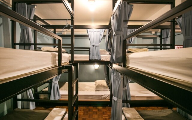 Sleep Soundly Hostel - Adults Only