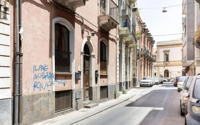 Vecchio Bastione B&B • unico ambiente • Catania •