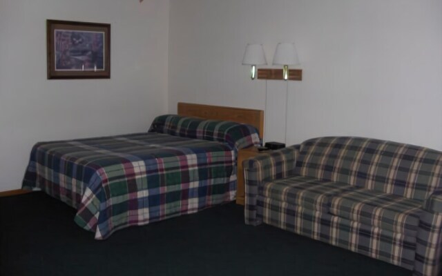 Rustic Manor Motor Lodge