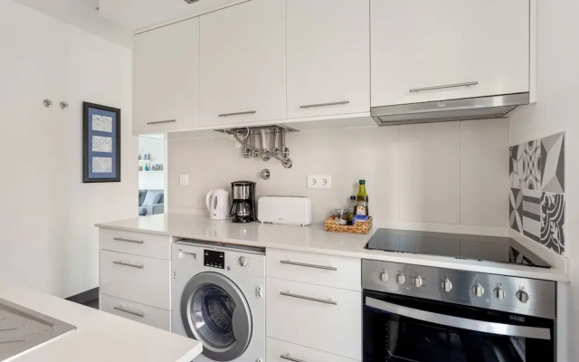 JOIVY Modern flat near Estrela Garden