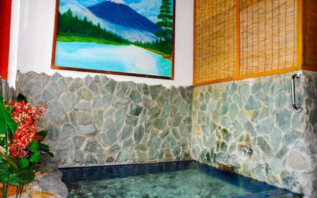 Makiling Onsen Hotel