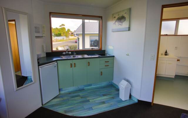 The Kaka Point Motels