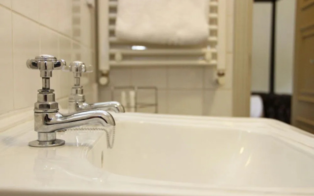 Best Western Honest Lawyer Hotel