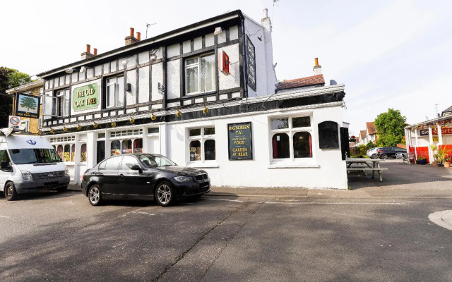 Old Oak Tree Inn