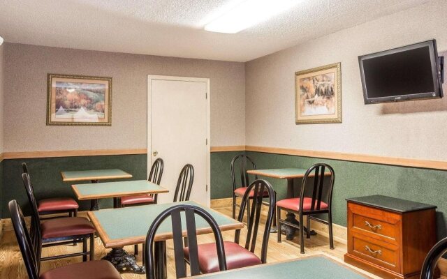 Quality Inn & Suites Mt Chalet