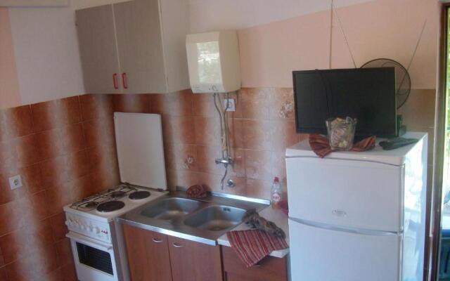 Apartments Bob - 10m from the sea