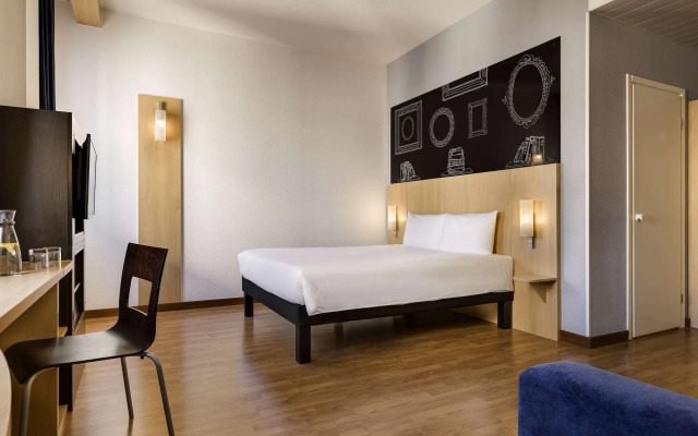 ibis Kyiv City Center