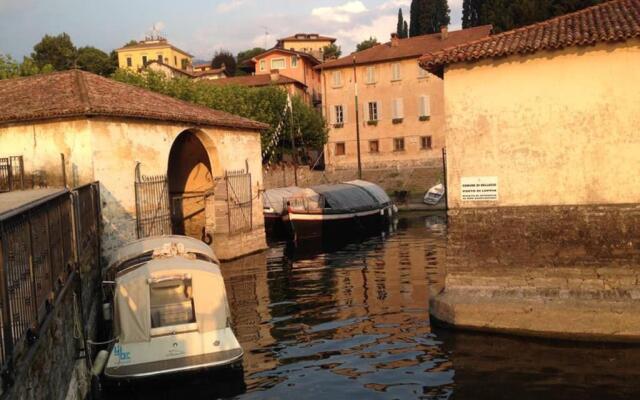 Bellagio LAKESHORE HOUSE